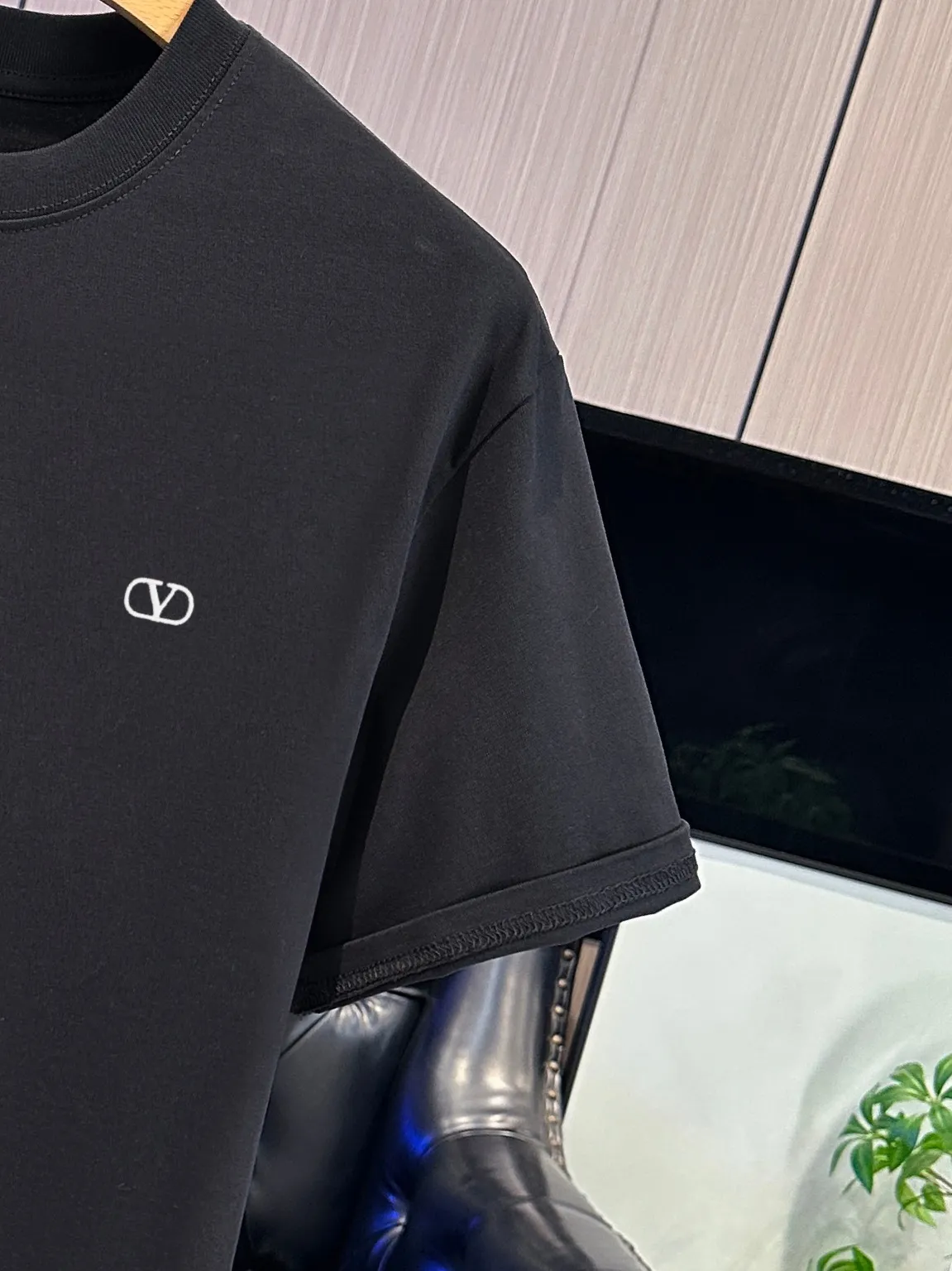 VALENTNO 2026 Classic T 280 ， Breathable ， ， ！ Same Style ：White Black Gray -Size：S M L Xl